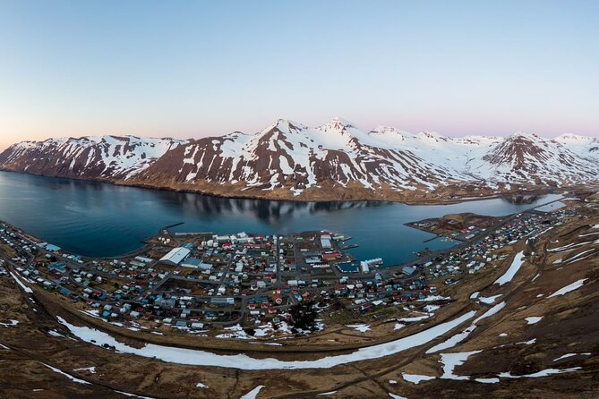 1-Hour Siglufjörður Stroll - Getting the most from Ólöf Yrr’s style of guiding and the personal tips