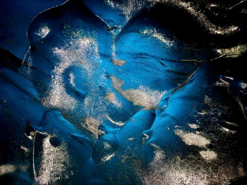 2 Day South Iceland, Glacier Lagoon & Blue Ice Cave tour - Diamond Beach: When Icebergs Wash Up on Black Sand