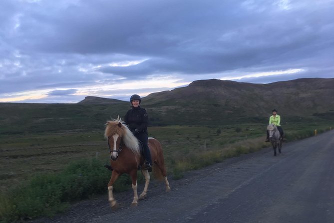 2 hours Private Horse Riding to Lake Hafravatn, Reykjavík - Mos - What you actually see around Lake Hafravatn (and why it matters)