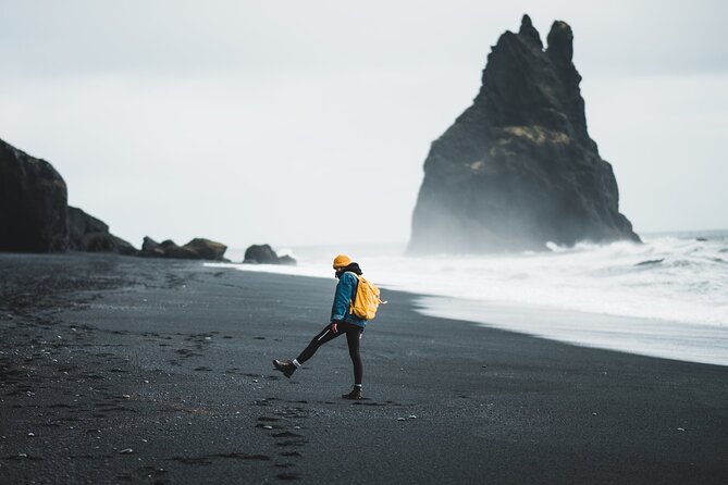 3-Day Northern Lights Hunt & Glacier Lagoon Tour - Day 3: Reynisfjara black sand, Skógafoss and Seljalandsfoss, then Blue Lagoon