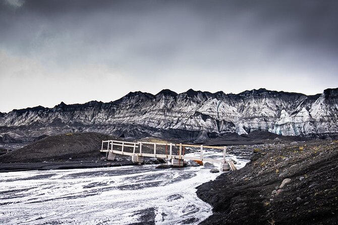 3 Hours Katla Ice Cave Tour/Meet in Vík - Meeting at Ice Cave Bistro in Vík, then turning glacier-bound