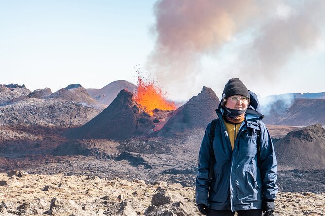 4-Day Iceland: Golden Circle, South Coast, Volcano Hike & Northern Lights - South Coast winter: Reynisfjara black sand and the glacier ice contrast