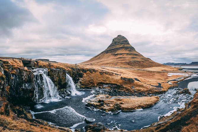 8-Day Small Group Tour Around Iceland from Reykjavik - Day 1: Þingvellir, Geysir, Gullfoss, and a quieter night near Hvolsvöllur
