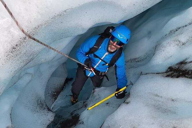Adventurous Vatnajökull Glacier Exploration - Full Day Hike - Getting kitted with crampons, harness, and ice axe basics
