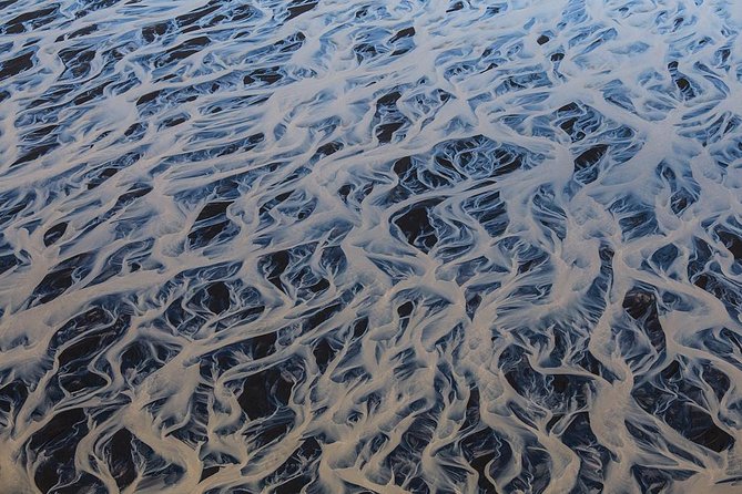 Airplane tour over black sands and riverbeds from Skaftafell - Over the black sand beaches and riverbeds: the view you can’t get any other way