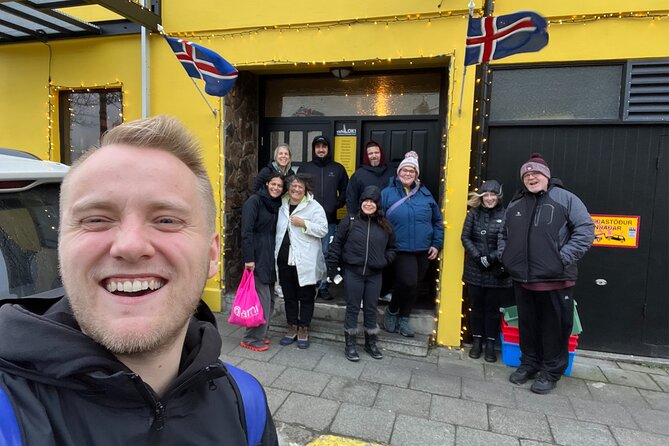 Akureyri Food Walk With 5 Tastings and a Local Guide - The tastings: fish soup, hot dog, lamb, ice cream, and dessert