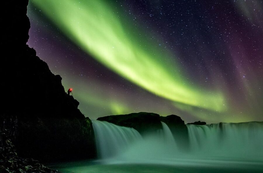 Akureyri: Northern Lights Photography Tour - Small Group Comfort, and How It Affects What You See