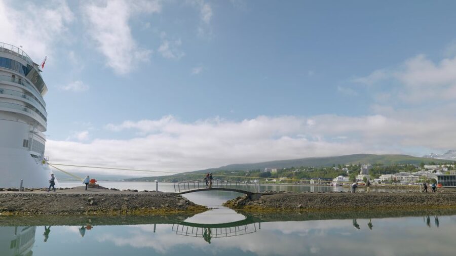 Akureyri Port: Lake Mývatn and Godafoss Waterfall Tour - Hverir geothermal area: mud pots and colorful minerals