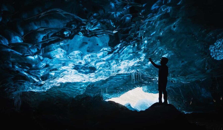 Blue Ice Cave Adventure and Glacier Hike (from Jökulsárlón) - The hike over Vatnajökull: moderate, but don’t underestimate it