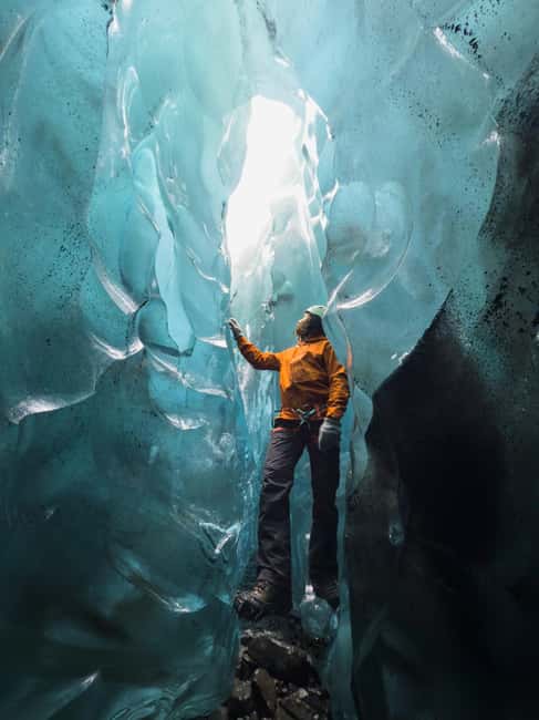Blue Ice Cave Adventure and Glacier Hike (from Jökulsárlón) - Weather, the changing cave, and how to keep your expectations healthy