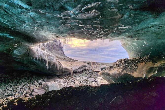 Blue Ice Cave Exploration from Jökulsárlón (Small Group Tour) - What’s included, what’s not, and how that affects your day