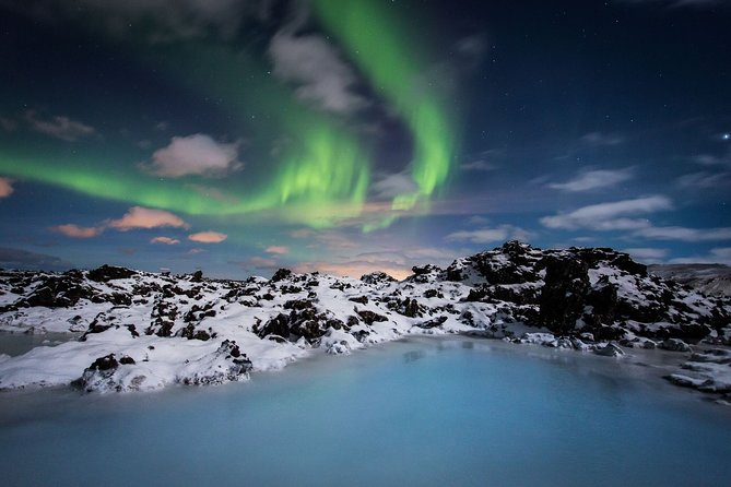 Blue Lagoon & Northern Lights Tour from Reykjavik - Blue Lagoon Comfort Package: what you get beyond entry