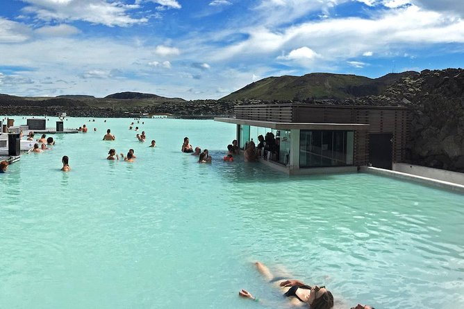 Blue Lagoon & Reykjavík Sightseeing - PRIVATE TOUR - Pickup and a 9:00 am start that sets the tone