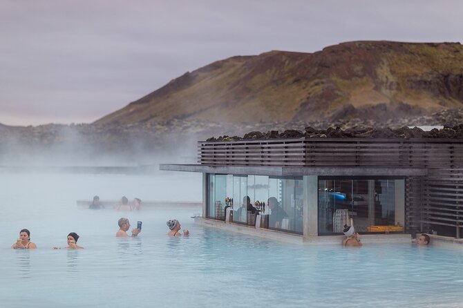 Blue Lagoon Transfer from/to Keflavik International Airport - Who should book this transfer, and who might skip it