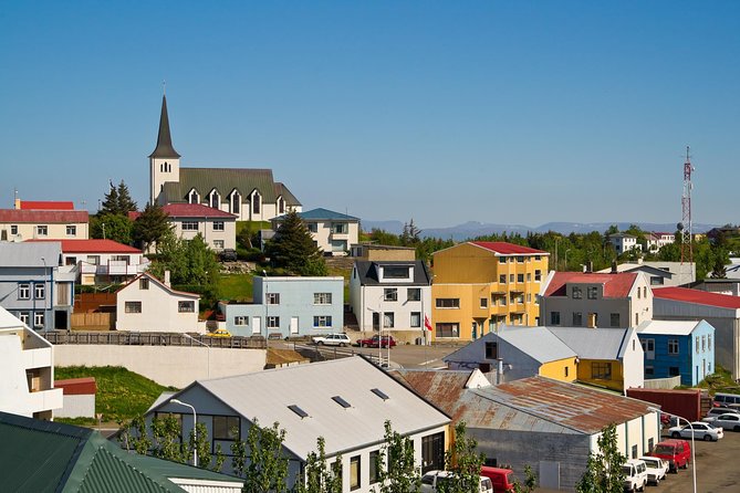 Borgarfjörður - Snorralaug hot spring: old water, old rules, and a visible underground passage