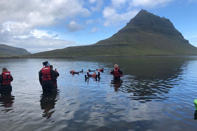 Classic Kayaking Adventure by Mt. Kirkjufell - Meeting at Sæból 18 in Grundarfjörður, and how the start works