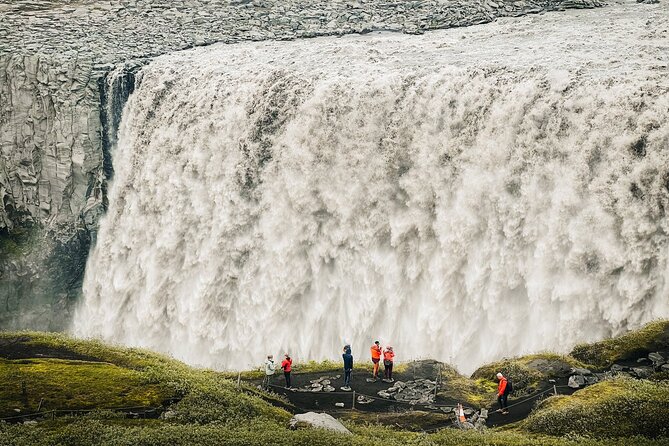 Cruise Tour Godafoss and Myvatn Lake and Dettifoss Small Group - What to pack so the day feels easy