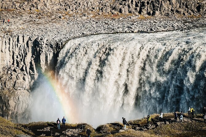 Cruise Tour Godafoss and Myvatn Lake and Dettifoss Small Group - Should you book the Godafoss and Mývatn plus Dettifoss small-group tour?