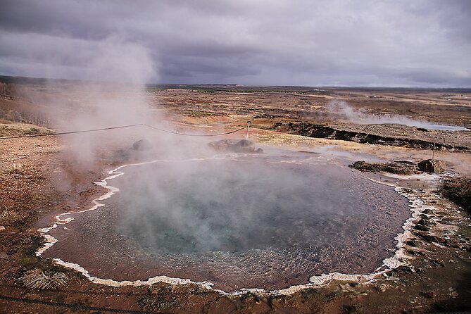 Day Trip to the Golden Circle and Blue Lagoon from Reykjavik - Blue Lagoon time: what to expect in the water and with the mud