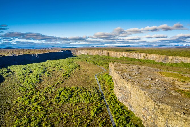 Diamond Circle Myvatn Waterfalls, and Husavik from Akureyri Tour - Stop 1: Godafoss viewpoints and that short walk for photos