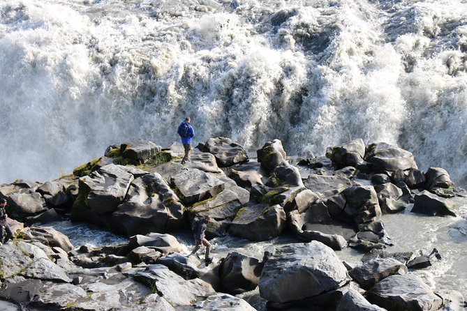 Diamond Circle, Waterfalls and Amazing Landscapes from Akureyri - Godafoss and waterfall viewing: why this route hits hard