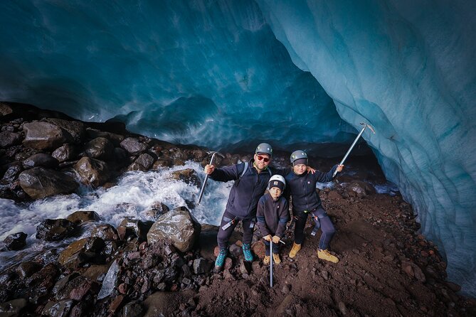Early Bird Ice Cave with 3 Professional Photos - Walking on Falljökull Glacier and Into the Summer Ice Cave