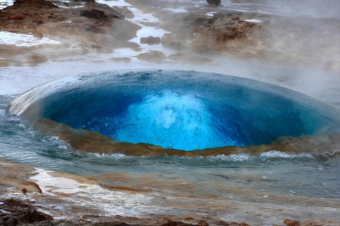 Exclusive Golden Circle: A Private Icelandic Adventure - Geysir geothermal area and Strokkur: watching predictable eruptions