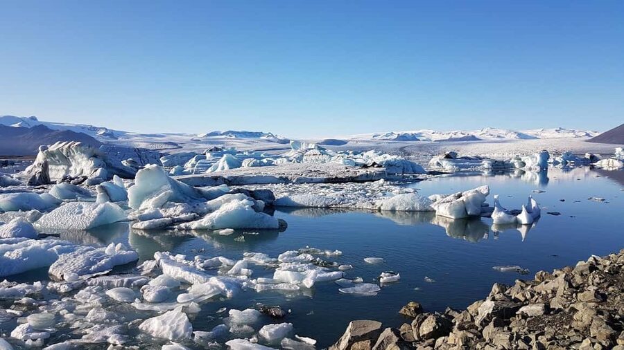 From Djúpivogur: Glacier Lagoon, Diamond Beach & Stokksnes - Jökulsárlón Glacier Lagoon: where icebergs drift on schedule