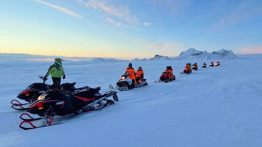 From Geysir: Snowmobile Adventure on Langjökull Glacier - Gear and Clothing Tips: How to Stay Warm Without Overthinking It