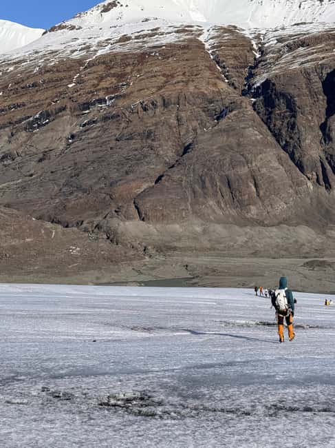 From Jökulsárlón: Vatnajökull Easy Level Glacier Hike - What you can see on Breidamerkurjökull: crevasses, blue ice, tunnels, and moulins
