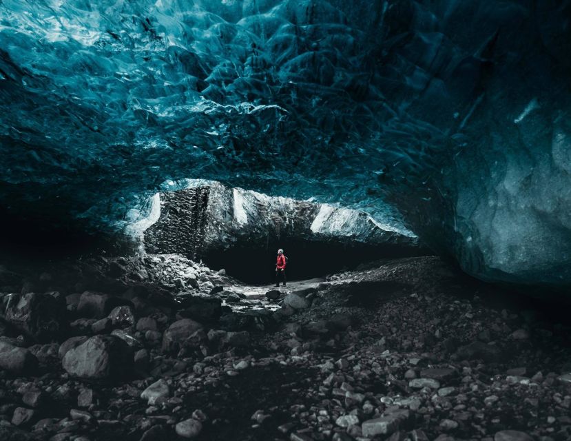 From Jökulsárlón: Vatnajökull Glacier Blue Ice Cave Tour - Picking the best ice cave of the season, and why you cannot chase exact photos