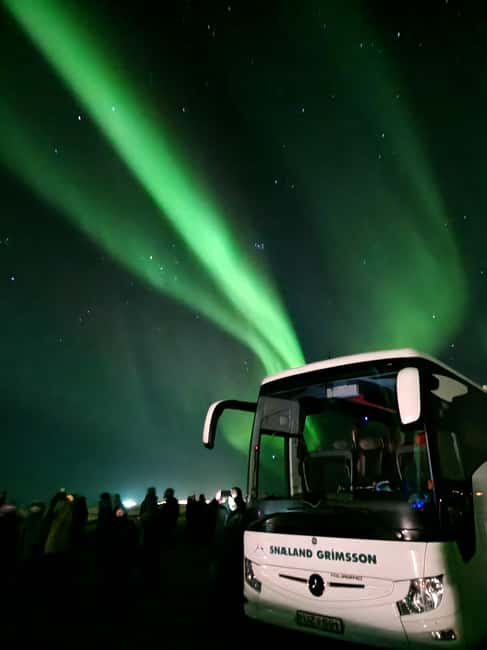 From Reykjavik: 3-Day Northern Lights Hunt & Glacier Lagoon - Northern Lights hunting from Vík: what to expect when clouds move in