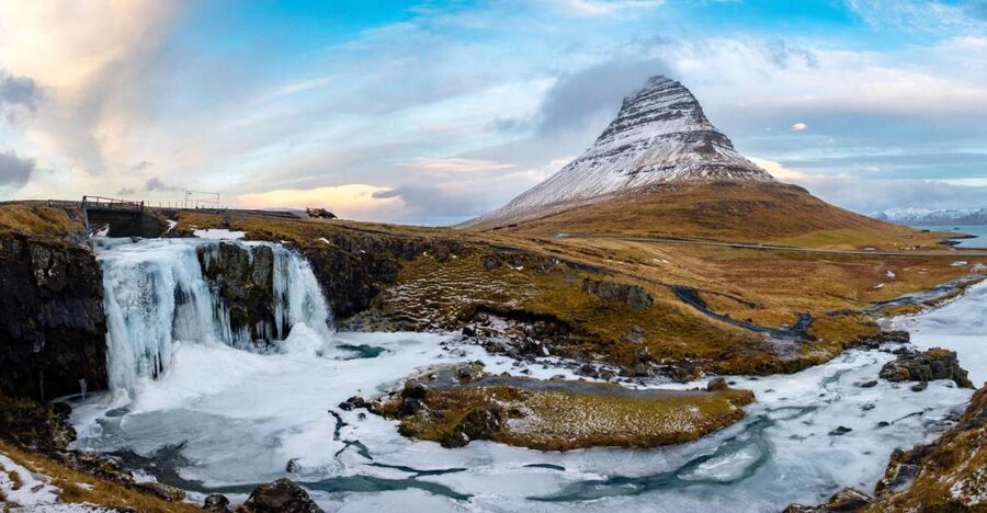From Reykjavik: 4-Day Blue Ice Cave and Northern Lights Tour - Pickup at 8:00 AM and long winter days: planning that keeps you calm