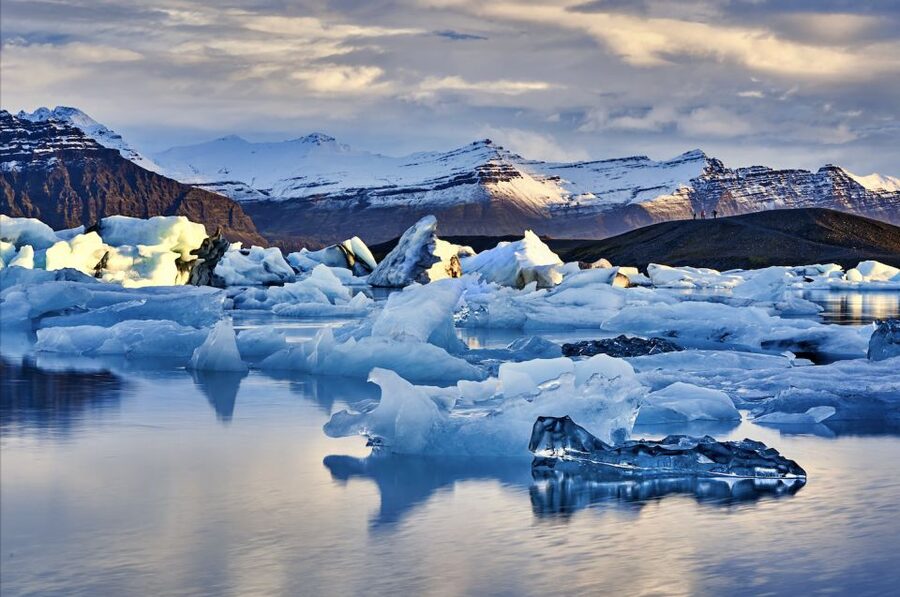 From Reykjavik: 6-Day Small Group Tour of Iceland - Day 3: Skaftafell ice contrasts, an ice cave tour, and Northern Lights odds