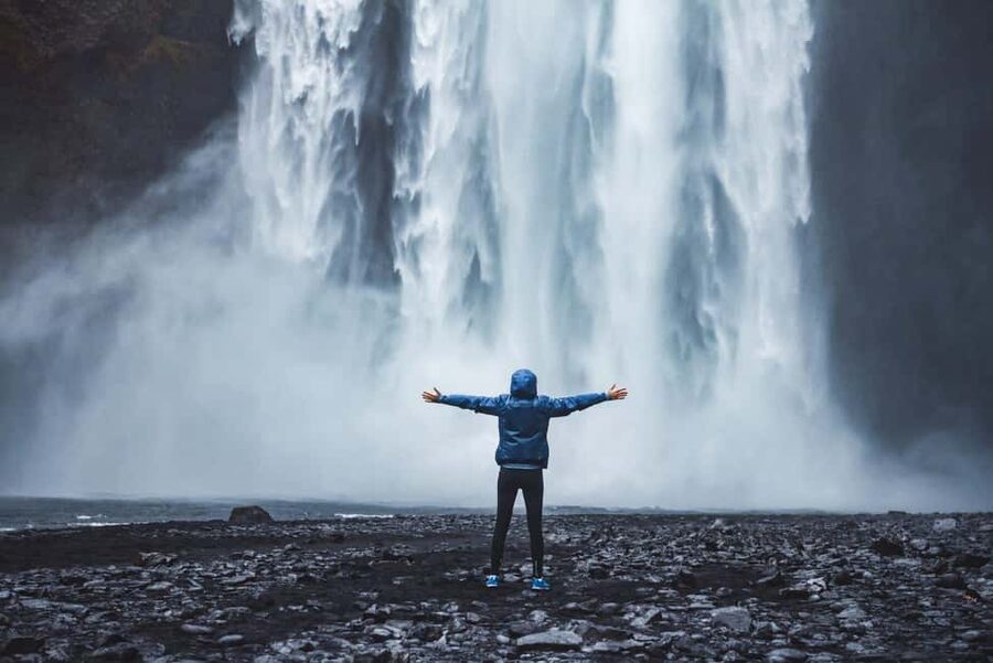 From Reykjavík: Best of Iceland 6-Day Stopover Tour - Golden Circle on the calendar: why your Day 2 might shift