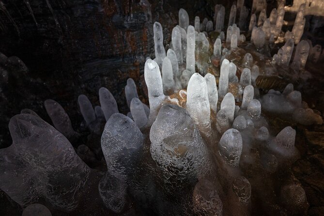 From Reykjavík: Evening Lava Tunnel Tour and Northern Lights Tour - Quick Hits for Your Iceland Bucket List