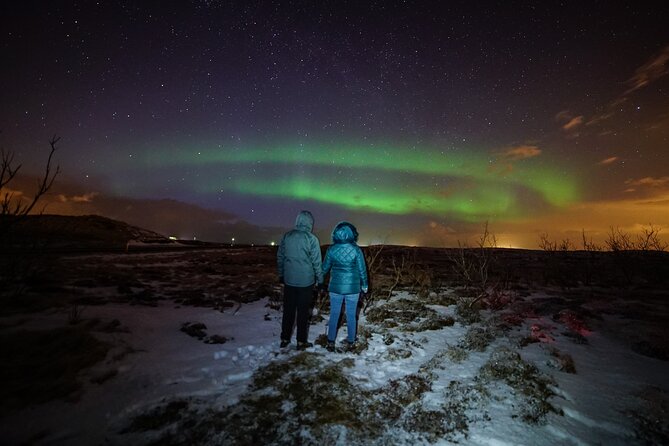 From Reykjavík: Evening Lava Tunnel Tour and Northern Lights Tour - Comfort That Actually Helps on a Cold Night