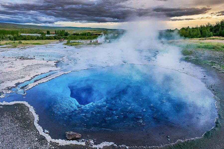 From Reykjavik: Golden Circle Full Day Tour - Geysir and Strokkur: Seeing Geothermal Power Up Close