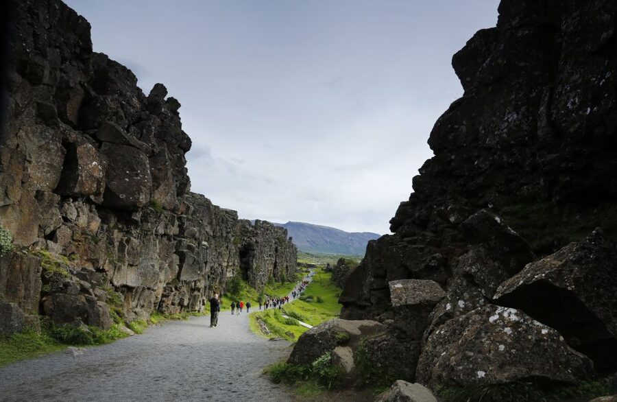 From Reykjavik: Golden Circle & Kerið Full-Day Tour - Pace and sound: what to expect from an 8-hour route