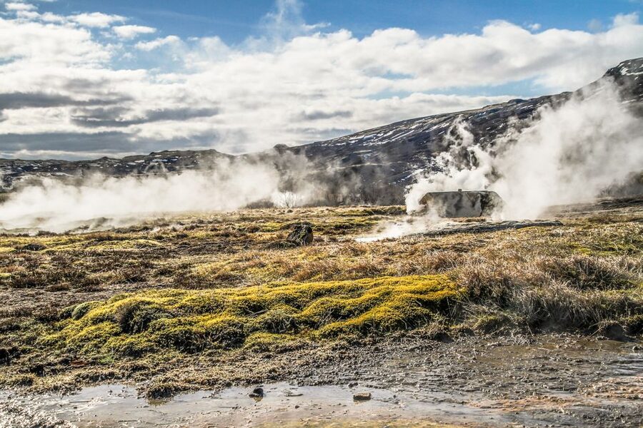 From Reykjavik: Golden Circle, Kerid, & Secret Lagoon Tour - Geysir and Strokkur: how to time your photos at the active hot spring