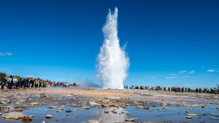 From Reykjavík: Golden Circle & Laugarás Lagoon Minibus Tour - Pickup In Reykjavík: How To Start The Day Without Stress