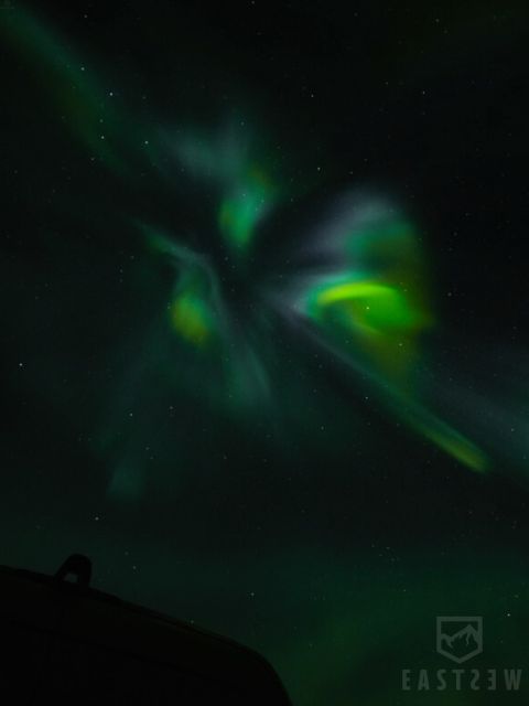 From Reykjavik: Northern Lights Tour with Hot Cocoa & Photos - Guides Make the Difference, Especially When You Need a Second Chance