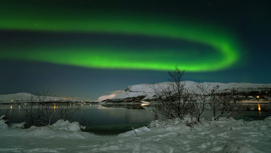From Reykjavik: Northern Lights Tour with Lifetime Guarantee - Photo tips that actually help in the cold