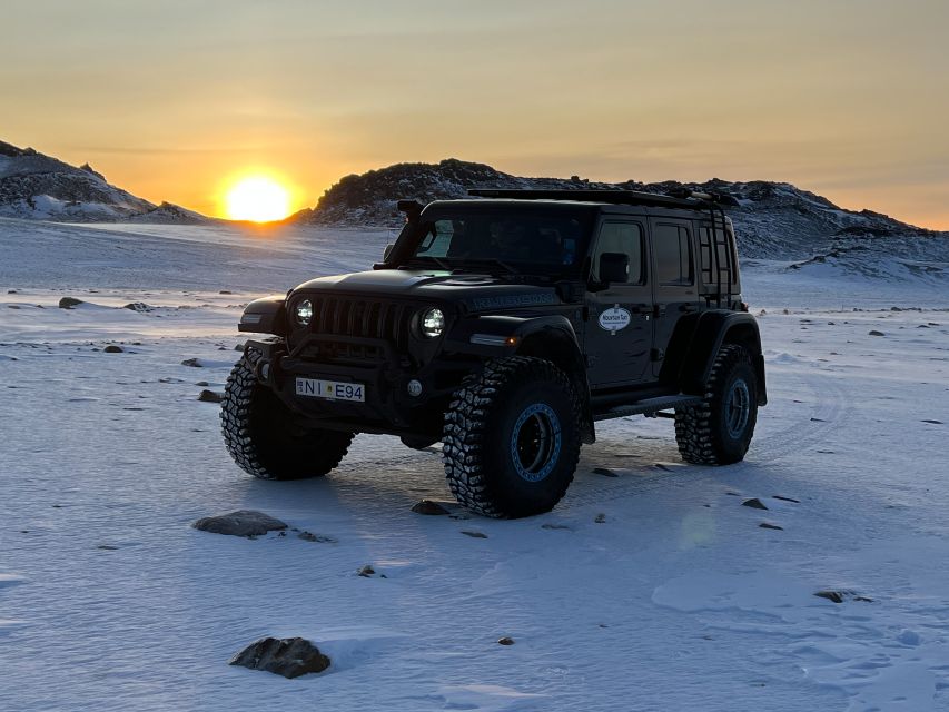 From Reykjavik: Private Landmannalaugar & Hekla Jeep Tour - Ljótipollur and the Landmannalaugar reset