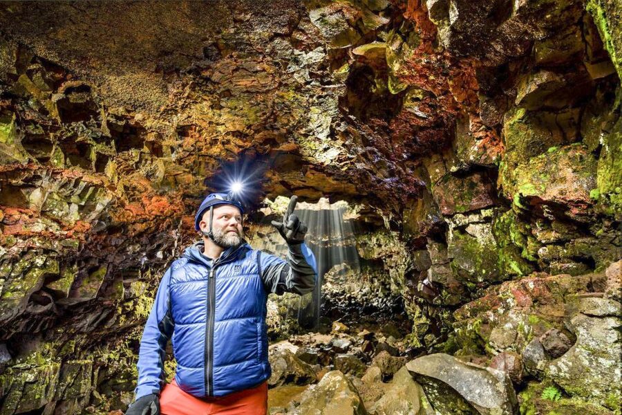 From Reykjavik: Raufarhólshellir Lava Tunnel by Bus - The Sensory Part: Cave Sounds and a Pitch-Black Moment