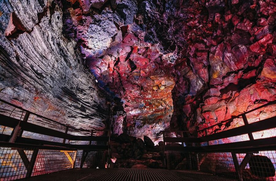 From Reykjavik: Raufarhólshellir Lava Tunnel by Bus - Getting Your Helmet and Flashlight Before the 1-Hour Cave Walk