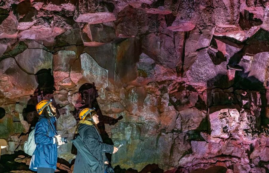 From Reykjavik: Raufarhólshellir Lava Tunnel Tour - Gear and clothing: your comfort plan for a short but active cave walk