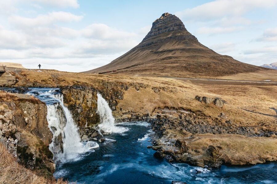 From Reykjavik: Snæfellsnes Peninsula Full-Day Tour - Vatnaleið to Ólafsvík: the geography in between is part of the show