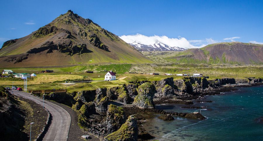 From Reykjavik: Snaefellsnes - Small Group, Lunch Included - Kirkjufell and the waterfall across the road: the bucket-list stop
