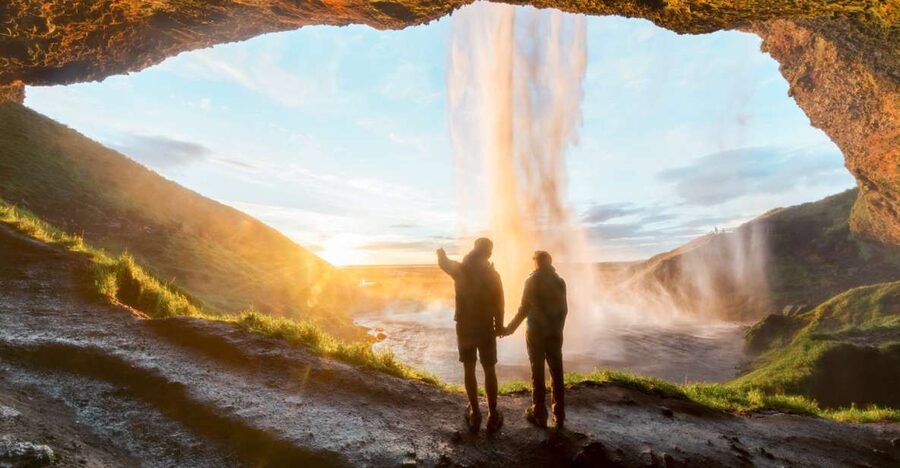 From Reykjavik: South Coast Full-Day Trip - How the day is paced, and why a minibus helps